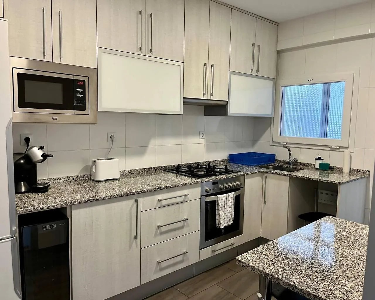Amplio Apartamento Cerca De Fira Y Del Centro L'Hospitalet de Llobregat 0*,  Spain